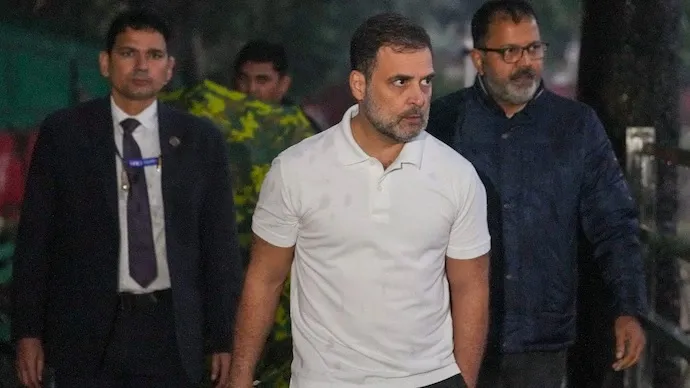 पांढरा टी-शर्ट घालण्याचे राहुल गांधींचे आवाहन Rahul Gandhi's appeal to wear white T-shirts