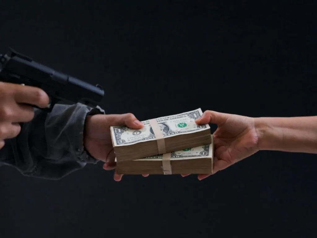 Women robbed of around Rs 24 lakh in Uchgaon