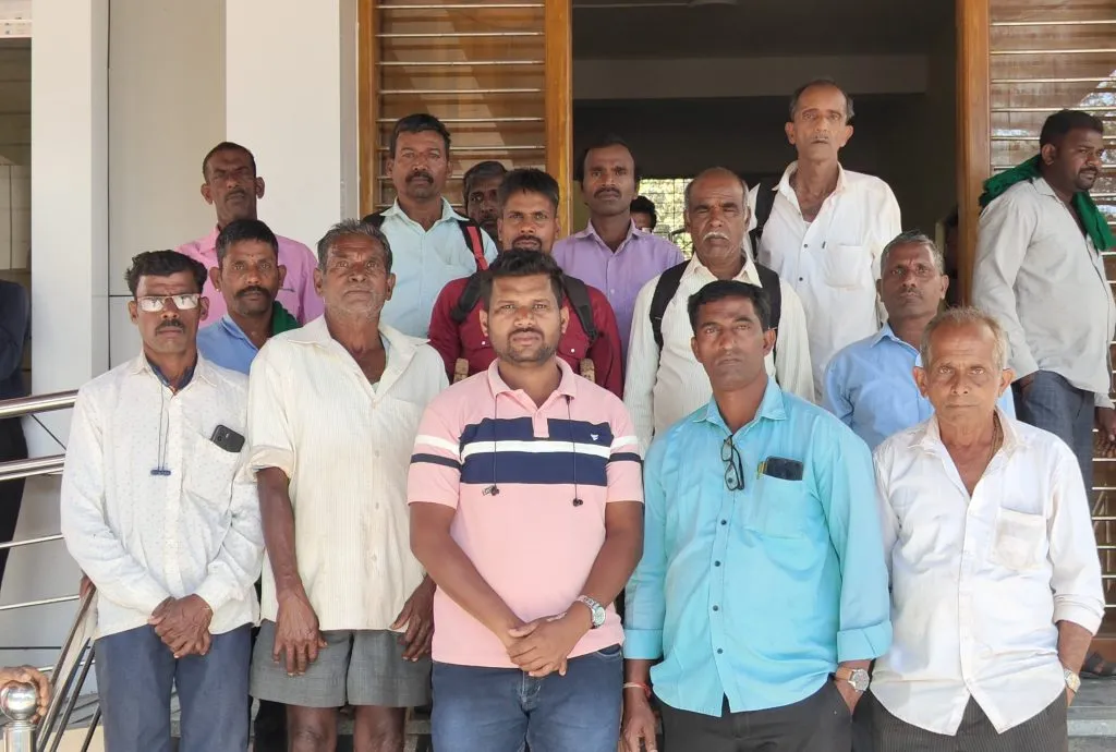 मेंडील येथे नऊ महिन्यांपासून वीज गायब Power outage in Mendil for nine months