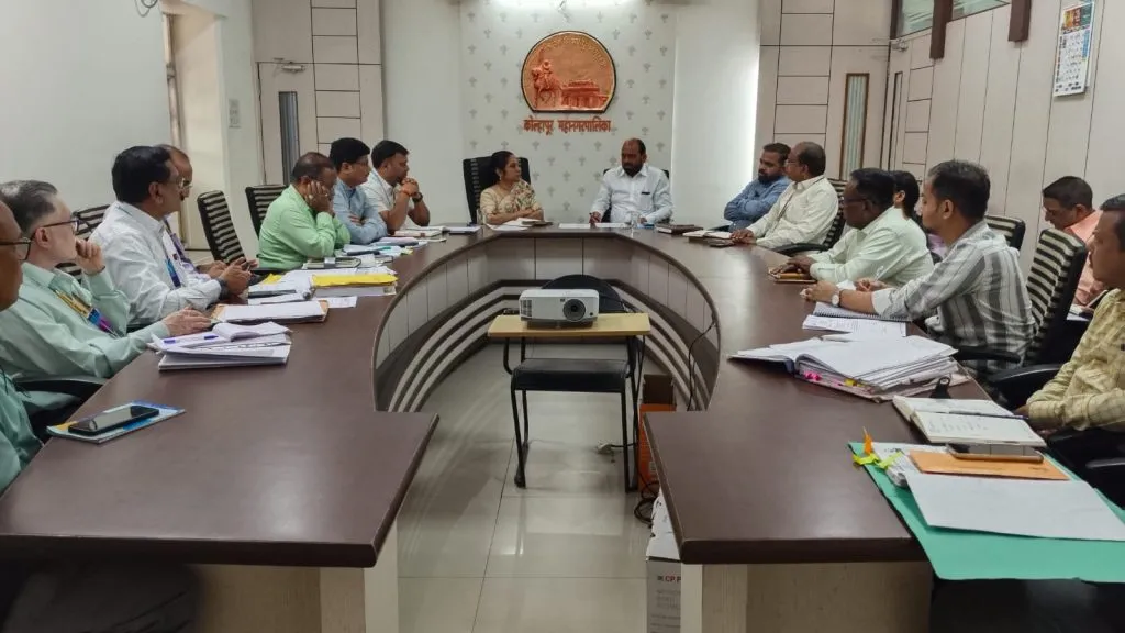 मनपा इमारतासाठी 50 कोटींचा प्रस्ताव द्या Submit a proposal of Rs 50 crore for the Municipal Corporation building.