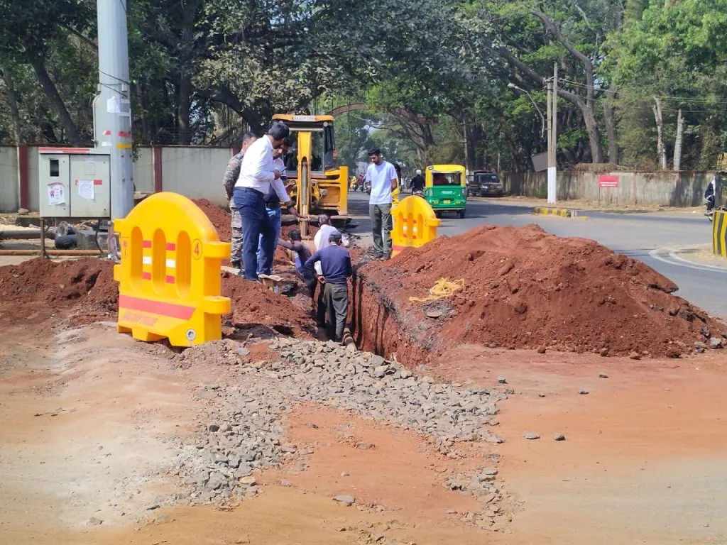 Digging for a water channel at Gandhi Memorial