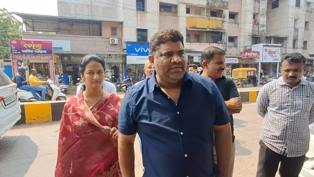 माजी आमदार वैभव नाईक यांच्यासह पत्नीची साडेसहा तास चौकशी Former MLA Vaibhav Naik and his wife were questioned for six and a half hours