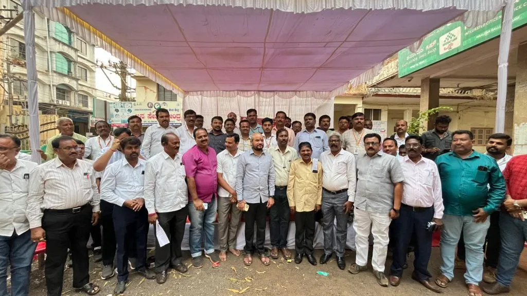 Nokar Sangh supports Talathi movement