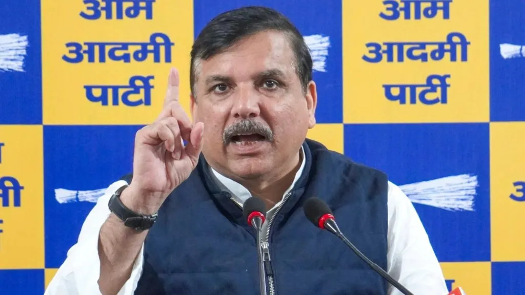 BJP offers Rs 15 crore each to AAP candidates