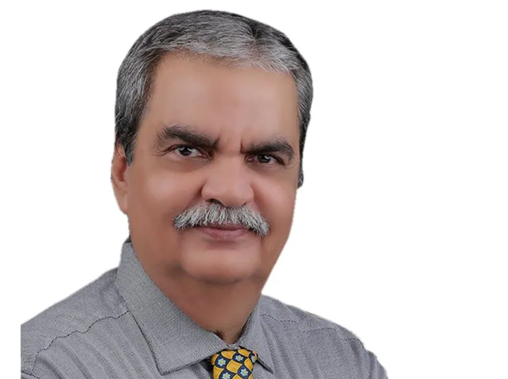 Dr. Vatwani receives Undalkar Social Award