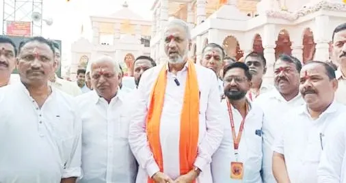 MPs Hegde-Kageri visited Goddess Lakshmi of Nandgad