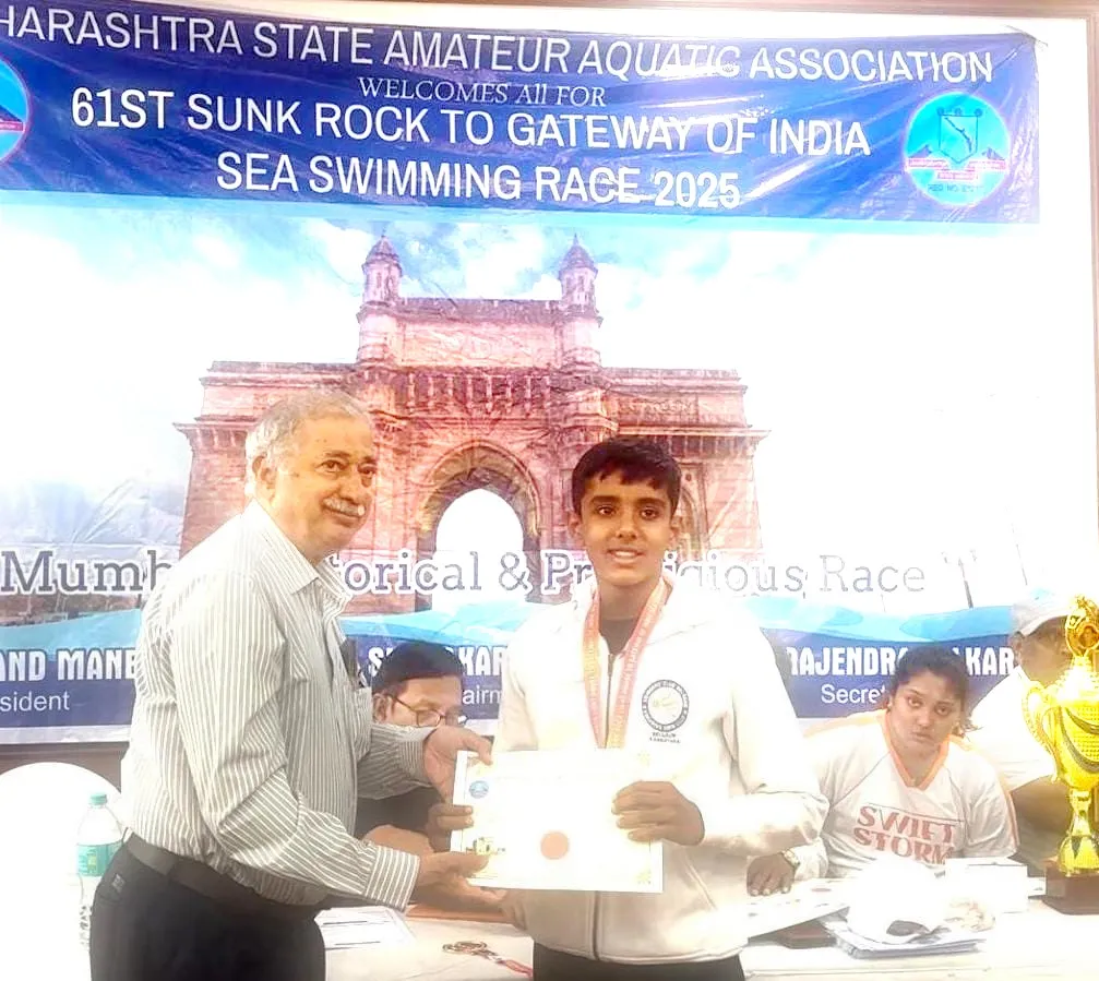साहसी जलतरण स्पर्धेत बेळगावच्या अनिश पै ला रौप्य Anish Pai of Belgaum wins silver in adventure swimming competition