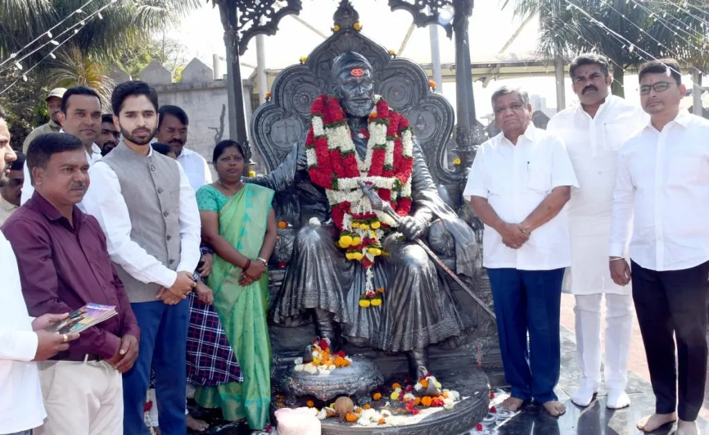 District administration celebrates Shiv Jayanti with enthusiasm