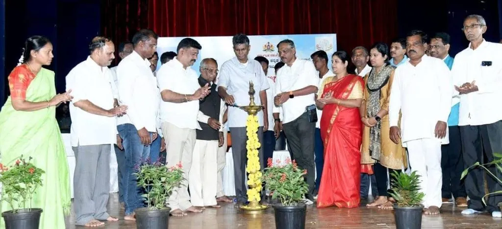 It is necessary to adopt the teachings of saints and mahants.