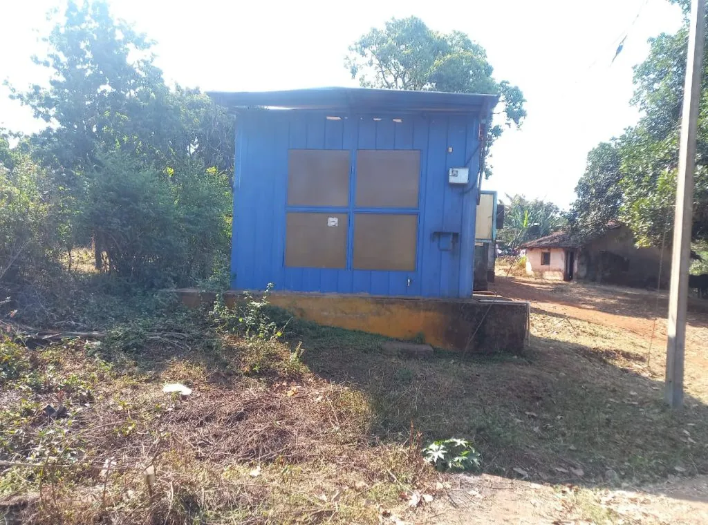 ग्रामीण भागातील जलशुद्धीकरण यंत्रणा केवळ शोभेच्या वस्तू Water purification systems in rural areas are just decorative items