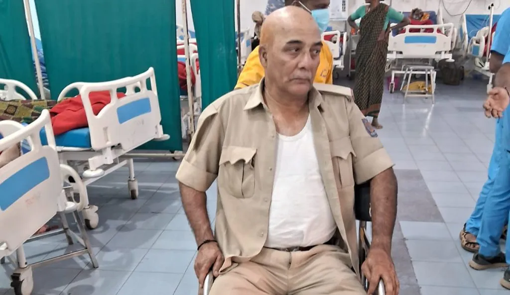 Bus conductor beaten up in Sulebhavi