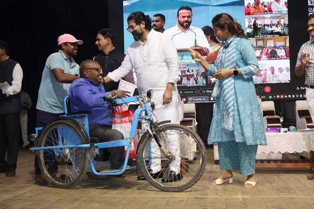 Shailendra, build a house quickly, I will come to your house.