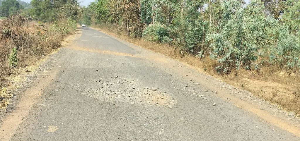 Demand for repair of Karambal-Chapgaon road