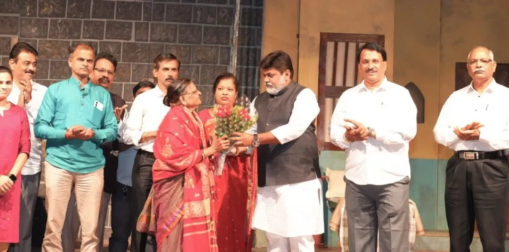 मराठी भाषेला अभिजात दर्जासाठी रत्नागिरीकरांचा वाटा Ratnagiri people's contribution to the elite status of Marathi language