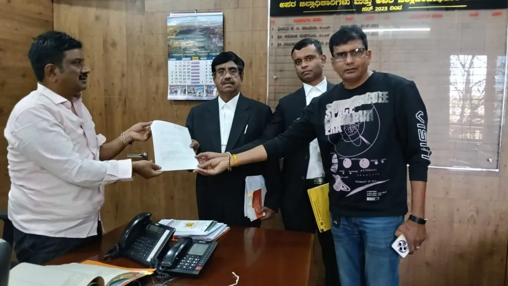 Hold a grievance redressal meeting to provide justice to patients