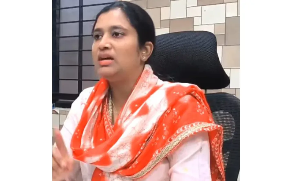 मनपाच्या प्रशासकीय कारभारात सुधारणेसाठी कर्मचाऱ्यांची बदली Transfer of employees to improve the administrative functioning of the Municipal Corporation