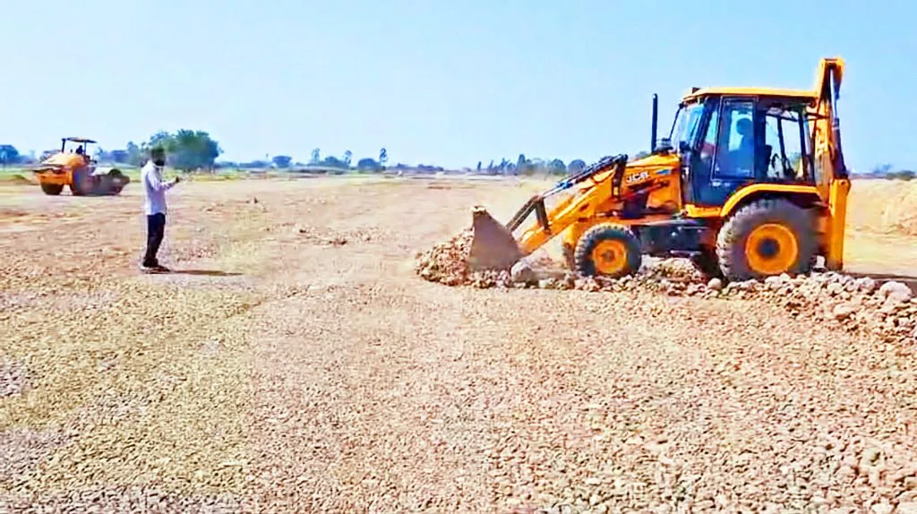 Strong opposition of farmers to bypass in Madhavpur Farm