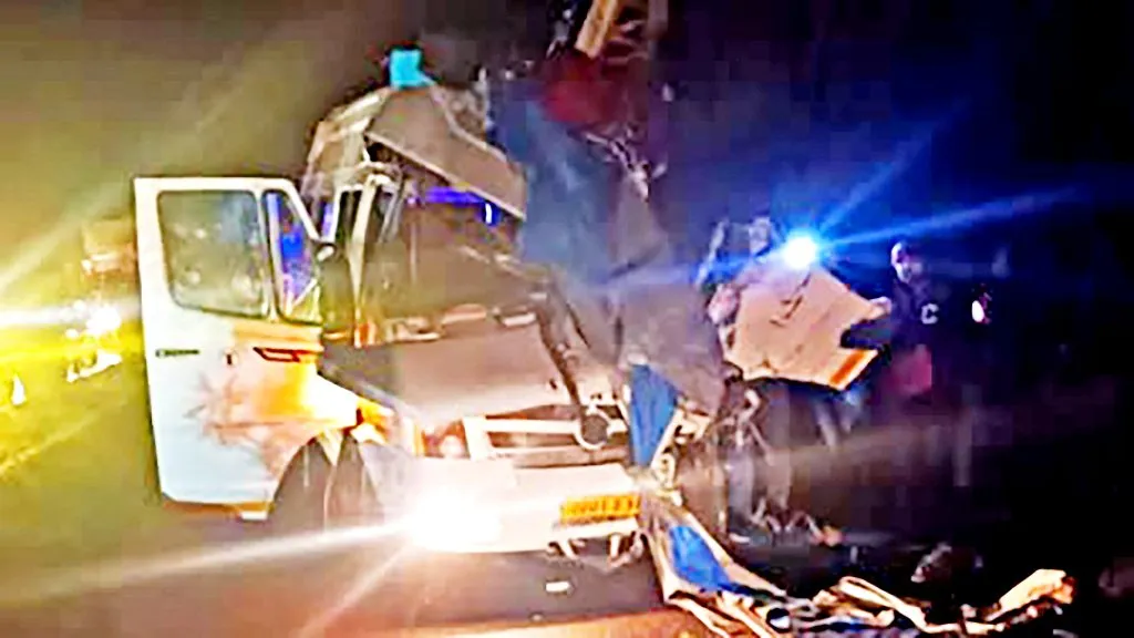 4 devotees from Belgaum die in an accident