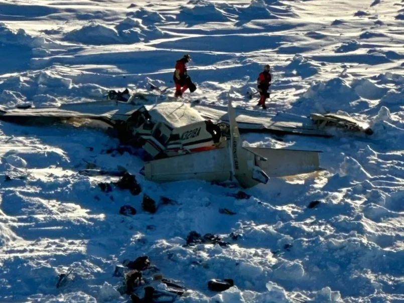 10 killed, including pilot, in Alaska plane crash