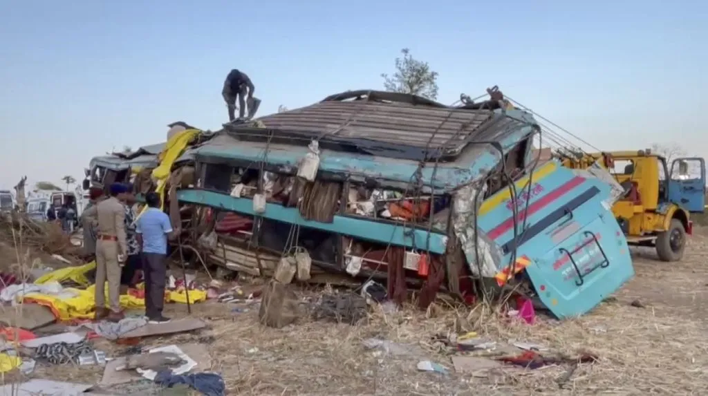 5 killed as bus falls into ravine in Gujarat