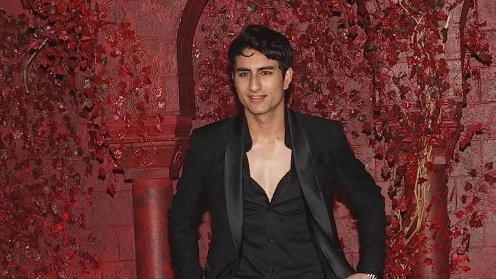 saifs-son-to-make-his-bollywood-debut