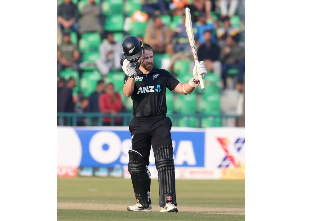 New Zealand beat South Africa by 6 wickets