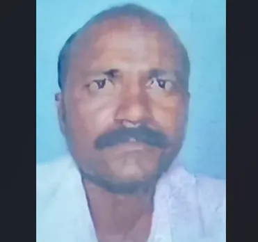 Two-wheeler-tempo collision, husband killed