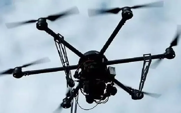 अमृतसरमध्ये सीमेलगत शेतात सापडले ड्रोन Drone found in a field near the border in Amritsar