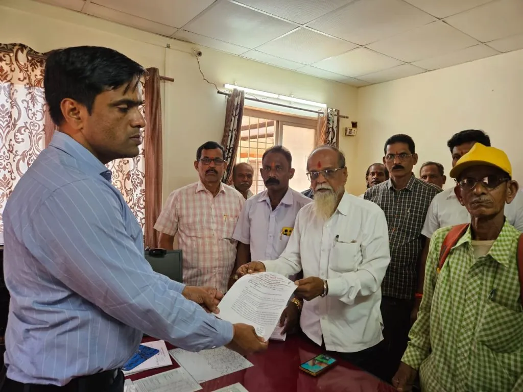 स्मार्ट मीटर जोडणीची प्रक्रिया तत्काळ थांबवा ! Stop the smart meter connection process immediately!