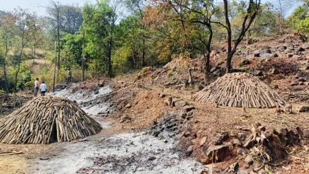 12 coal kilns destroyed in Chiplun