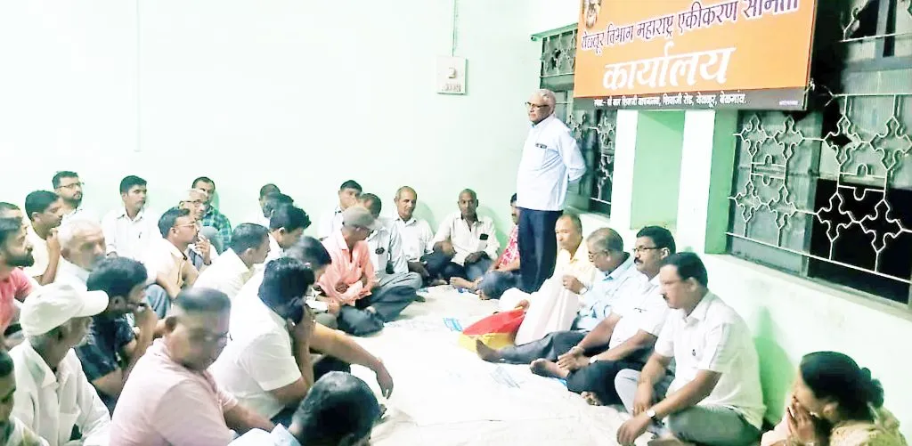 कार्यकर्त्यांना विश्वासात घेऊनच नवीन कार्यकारिणी निवडणार The new executive will be elected by taking the workers into confidence.