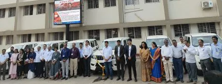 पंचायत समित्यांना वाहनांचे वितरण Distribution of vehicles to Panchayat Samiti