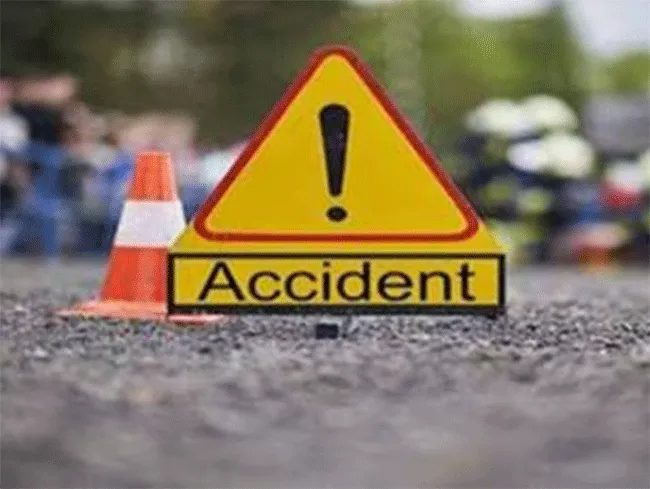 Two seriously injured in tractor-bike accident in Khed