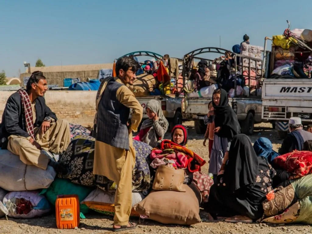 15,000 Afghan citizens stranded in Pakistan