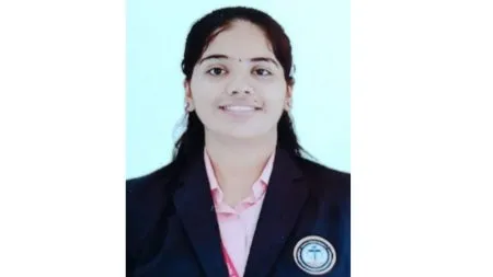 तुळसुलीच्या अपूर्वा कामतचे राष्ट्रीय वक्तृत्व स्पर्धेत यश