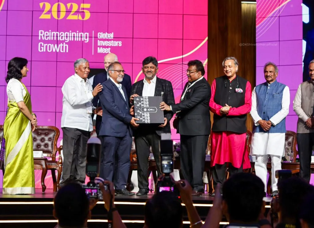 राज्यात 10.27 लाख कोटींच्या गुंतवणुकीचा ओघ Investment inflow of Rs 10.27 lakh crores in the state