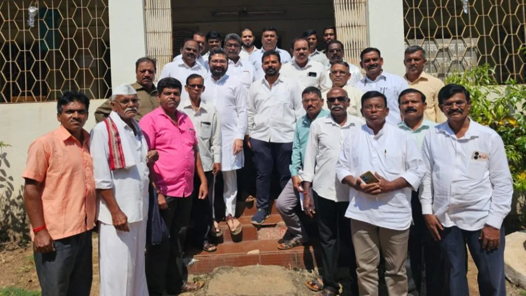 देवस्थान उपसमित्यांची निवड ग्रामसभेत न करता गावऱ्हाठीनुसार गावसभेतच