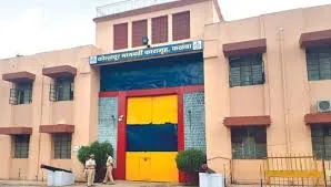 कळंबा कारागृहात कैद्यांमध्ये राडा Ruckus among prisoners in Kalamba jail