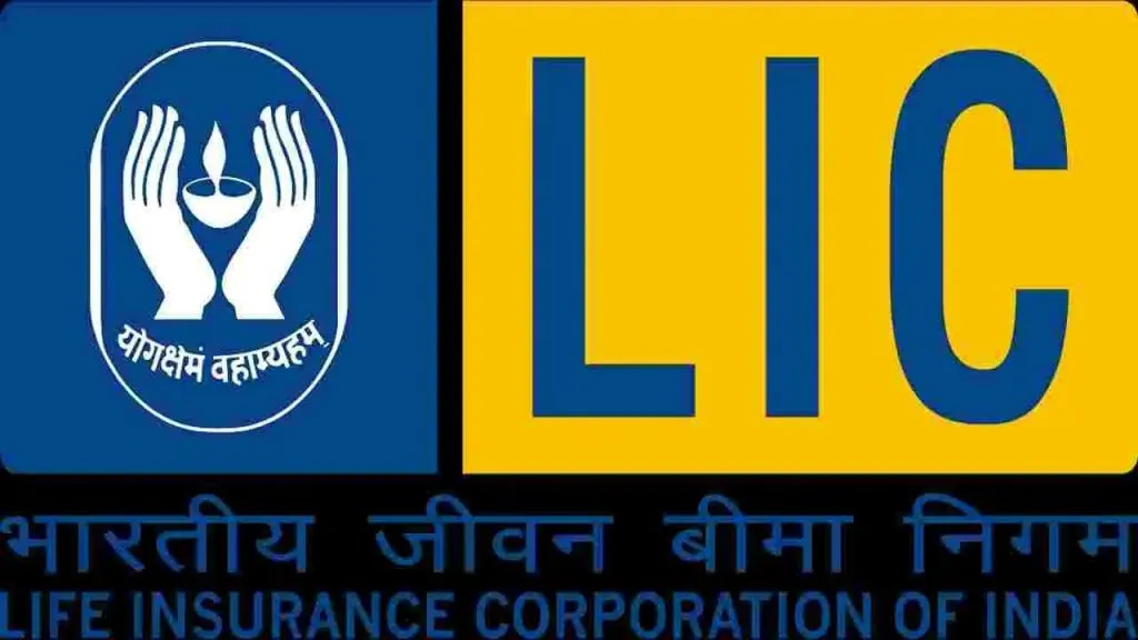 LIC's profit at Rs 11056 crores