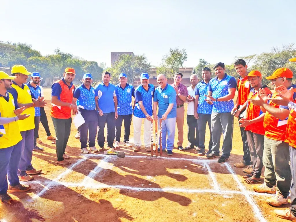 यलो वॉरियसकडे एसकेई क्रिकेट चषक Yellow Warriors win SKE Cricket Cup