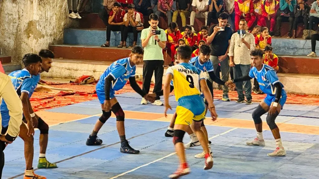 Maharashtra boys reach quarterfinals, girls reach semifinals