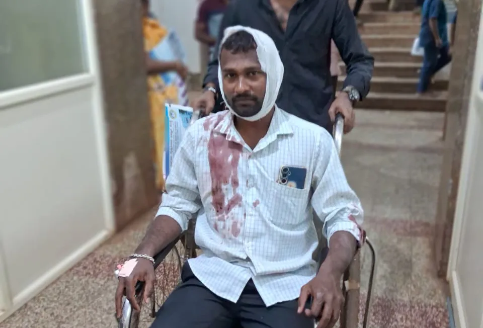 Ambewadi Gram Panchayat President and five others booked for crime