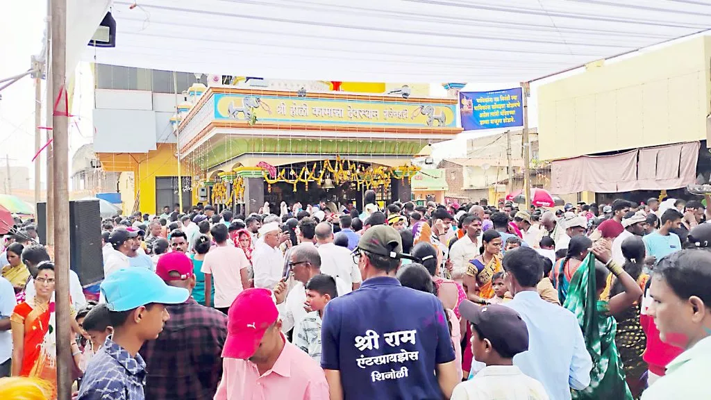 The pilgrimage festival of Shri Holi Kamanna Temple in Gunjenhatti is in full swing.