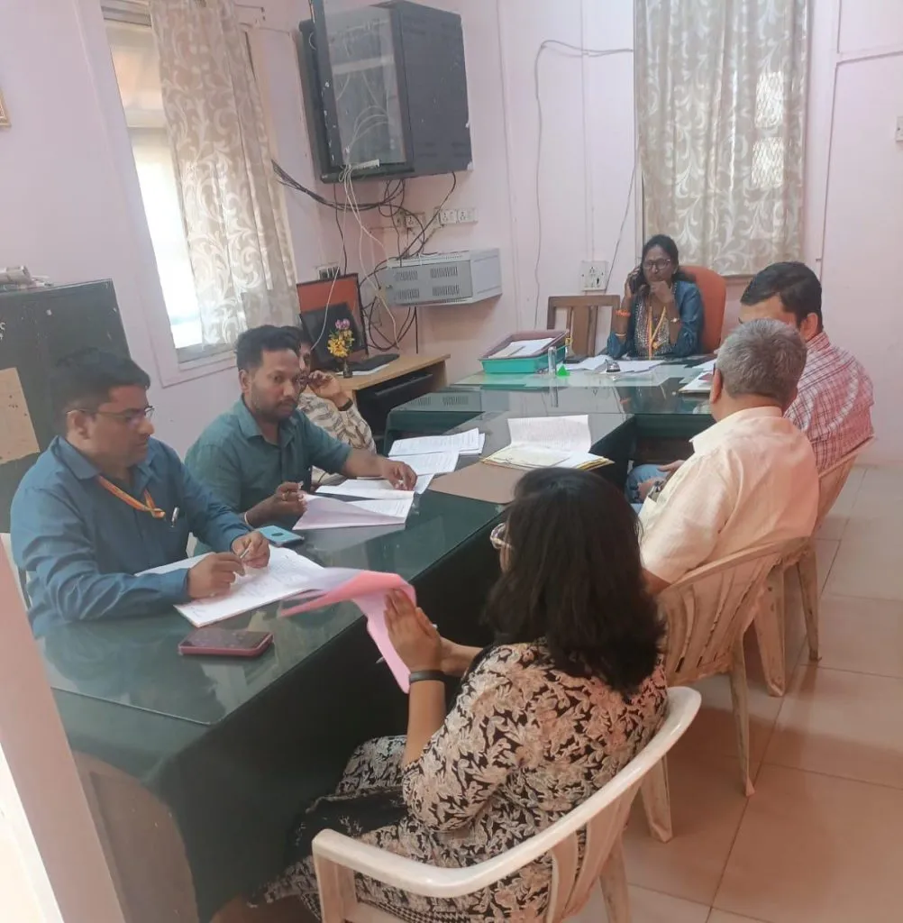 हेस्कॉमच्या तक्रार निवारण बैठकीत तक्रारींचा पाढा Complaints increased in at HESCOM's grievance redressal meeting