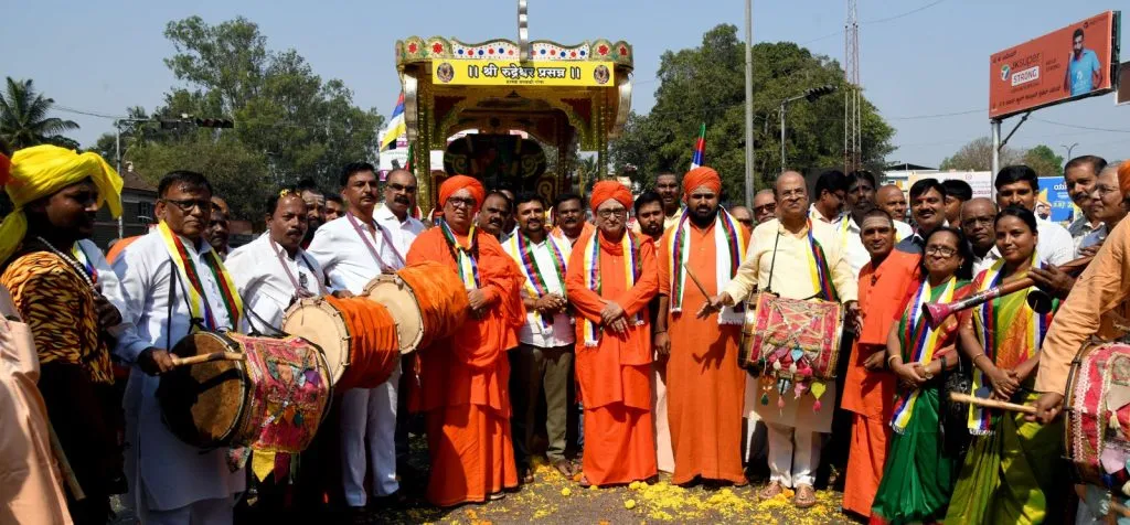 A message for living life from the book 'Siddhant Shikhamani'