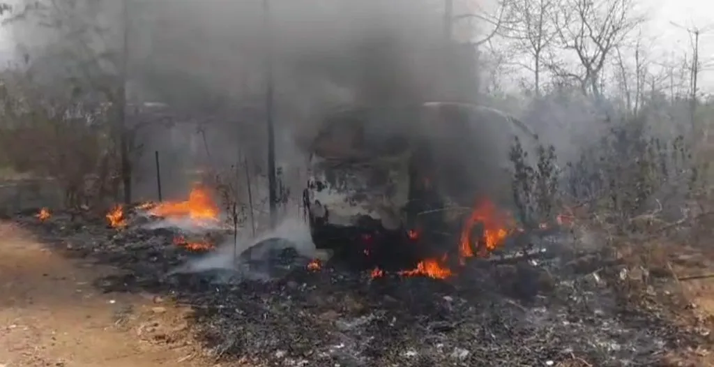 "Car gutted in a wildfire at Bharne