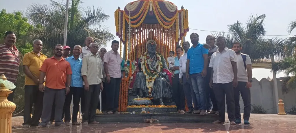 शिवसेनेतर्फे तिथीनुसार शिवजयंती साजरी Shiv Sena celebrates Shiv Jayanti according to the date