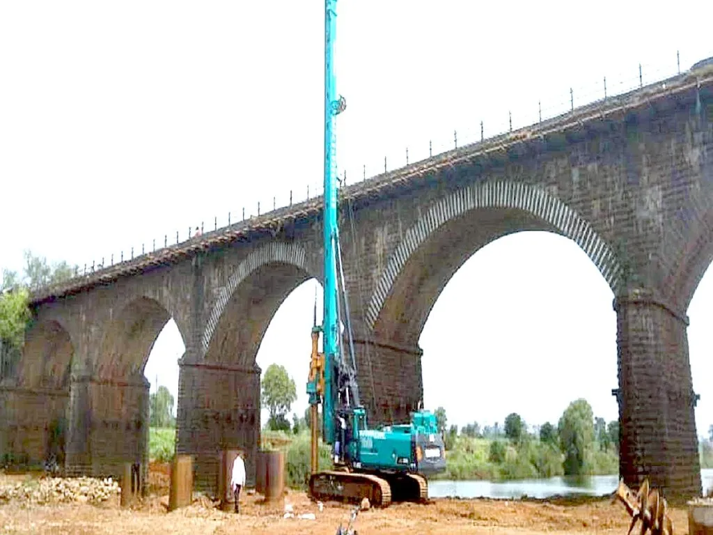 फुलेवाडी-कळे रस्ते कामाची मुदत संपली The deadline for the Phulewadi-Kale roadwork has ended