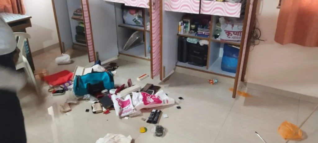 30 tolas of jewelry looted in broad daylight at Ruikar Colony