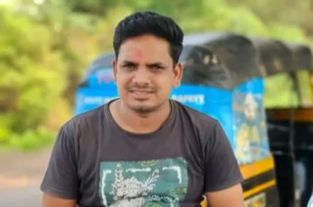 गाडीने धडक देत वार करून खून Hit by vehicle and stabbed to death